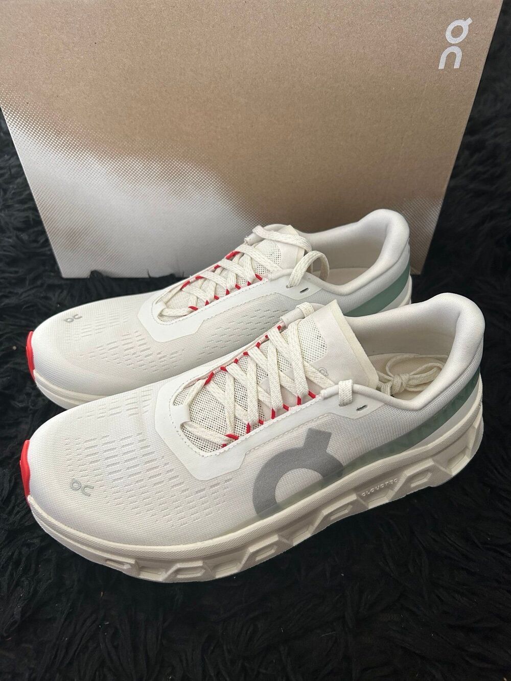 ON CLOUDMONSTER athletic training running lace up shoes sneakers women’s 9 new